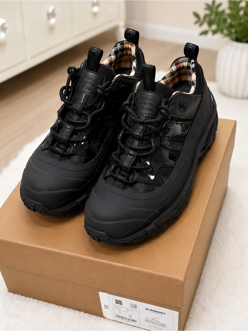 Burberry Arthur Black Men or women Chunky Low-Top Sneaker AUTHENTIC
